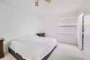 831 NW 130th Ave, Pembroke Pines, FL 33028 - Photo 9
