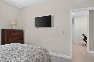 2048 SE Crosswood Wy, Port Saint Lucie, FL 34984 - Photo 19