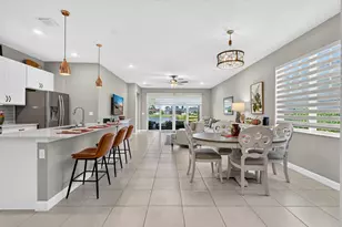 2048 SE Crosswood Wy, Port Saint Lucie, FL 34984 - Photo 3