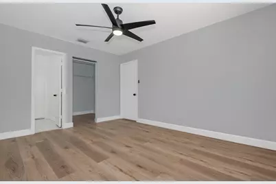9279 NW 17th Court, Pembroke Pines, FL 33024 - Photo 23