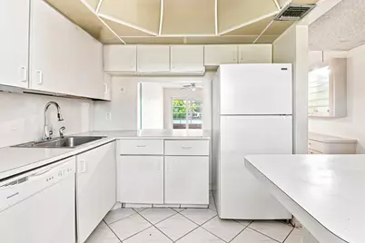 8321 Sands Point Boulevard #D305, Tamarac, FL 33321 - Photo 9