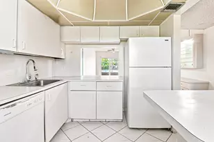 8321 Sands Point Blvd, Tamarac, FL 33321 - Photo 9