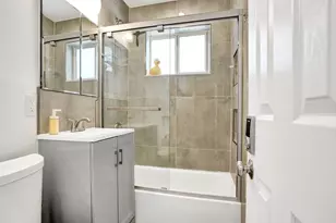 1041 SW 32nd St, Fort Lauderdale, FL 33315 - Photo 17