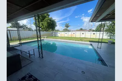 2310 N 67th Terrace, Hollywood, FL 33024 - Photo 3