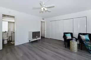 1038 Cambridge B, Deerfield Beach, FL 33442 - Photo 9