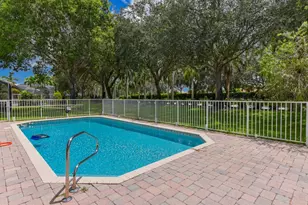 9570 Lantern Bay Cir, West Palm Beach, FL 33411 - Photo 21