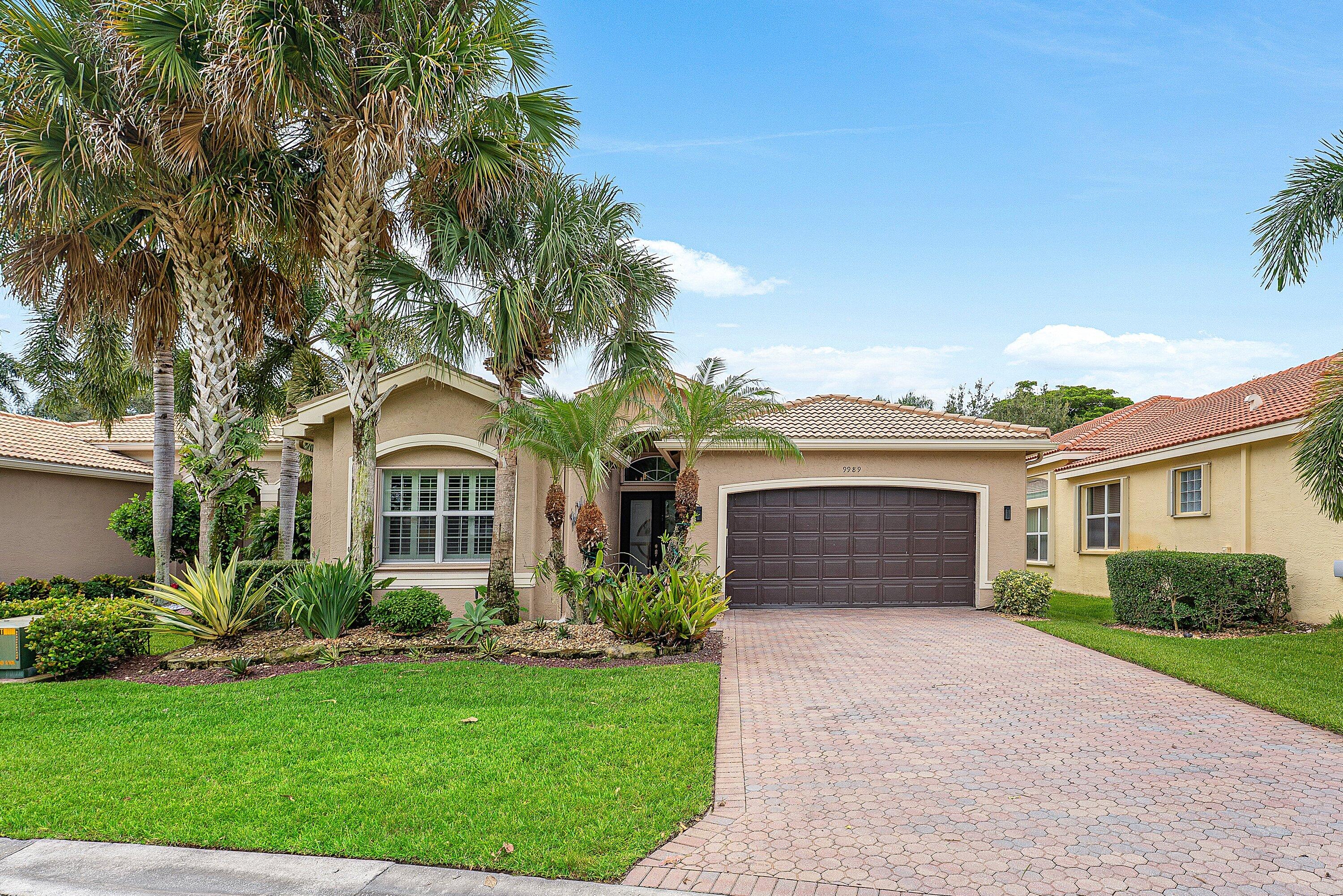 9989 Yellowfield Drive main architectural view