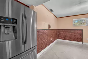 7399 NW 20th Ct, Sunrise, FL 33313 - Photo 11