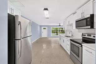820 E 13th St, Stuart, FL 34994 - Photo 7