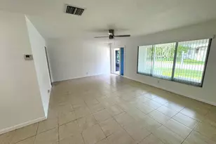 4740 NW 49th Ct, Tamarac, FL 33319 - Photo 13