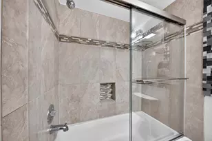 7348 N Devon Dr, Tamarac, FL 33321 - Photo 27