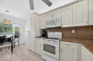 7348 N Devon Dr, Tamarac, FL 33321 - Photo 7
