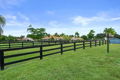 5625 140th Avenue S, Wellington, FL 33449 - Photo 1