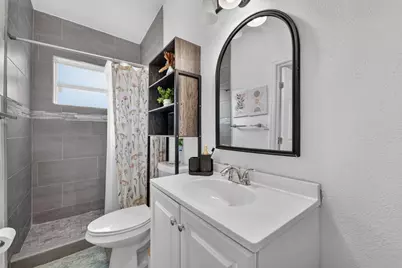 910 NW 17th Avenue, Fort Lauderdale, FL 33311 - Photo 21
