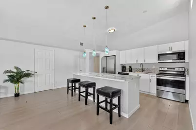 910 NW 17th Avenue, Fort Lauderdale, FL 33311 - Photo 1