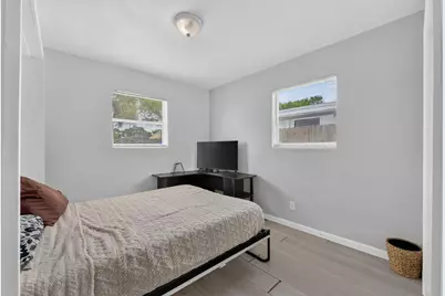 910 NW 17th Avenue, Fort Lauderdale, FL 33311 - Photo 9