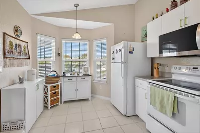1810 Waterford Drive #6, Vero Beach, FL 32966 - Photo 7