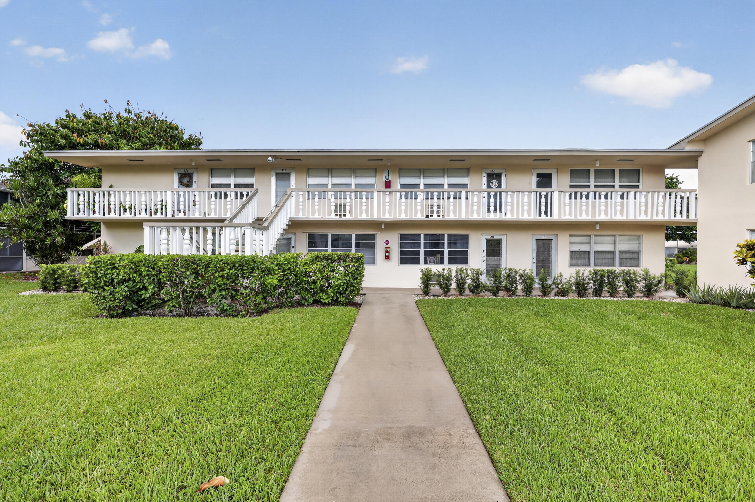 210 Canterbury J #1 - 210 Canterbury J #1, West Palm Beach, FL 33417 Luxury Property | Jose Angel Pina