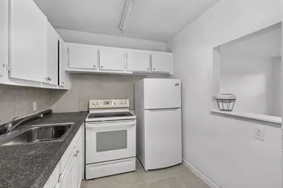 210 Canterbury J #1, West Palm Beach, FL 33417 - Photo 9