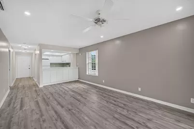 803 SE Central Parkway #9, Stuart, FL 34994 - Photo 7