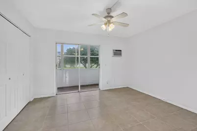 210 Canterbury J #210, West Palm Beach, FL 33417 - Photo 15