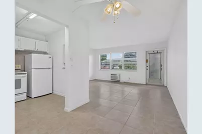 210 Canterbury J #210, West Palm Beach, FL 33417 - Photo 5