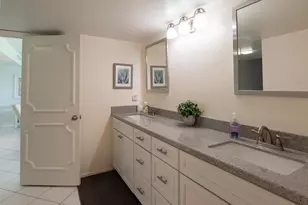 2000 Presidential Way, West Palm Beach, FL 33401 - Photo 23