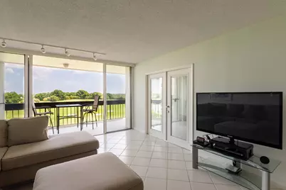 2000 Presidential Way #603, West Palm Beach, FL 33401 - Photo 9