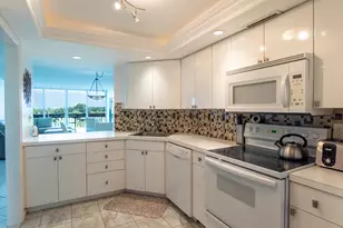 2000 Presidential Way, West Palm Beach, FL 33401 - Photo 29