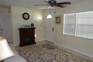 11751 Oleander Dr, Royal Palm Beach, FL 33411 - Photo 5