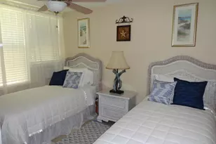 11751 Oleander Dr, Royal Palm Beach, FL 33411 - Photo 9