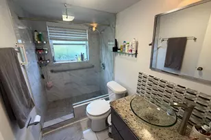 4100 Crystal Lake Dr, Deerfield Beach, FL 33064 - Photo 9