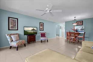 892 Worcester Ln, Lake Worth, FL 33467 - Photo 9