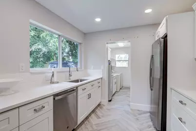 1910 NE 2nd Avenue, Delray Beach, FL 33444 - Photo 13