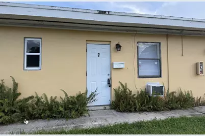 3300 Broadway Avenue #7, West Palm Beach, FL 33407 - Photo 1