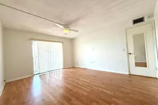 1502 S Lakeside Dr, Lake Worth Beach, FL 33460 - Photo 25