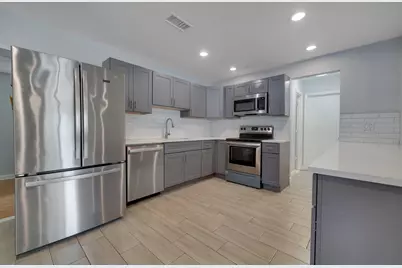 1060 NW 49th Court, Deerfield Beach, FL 33064 - Photo 11