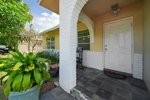 1060 NW 49th Ct, Deerfield Beach, FL 33064 - Photo 3
