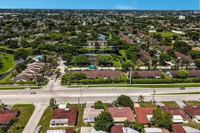 1060 NW 49th Court, Deerfield Beach, FL 33064 - Photo 31