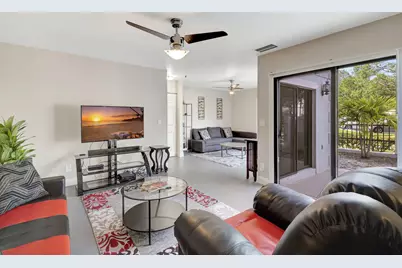 363 Prestwick Circle #1, Palm Beach Gardens, FL 33418 - Photo 3