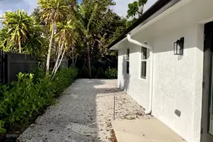 140 SW 5th Ave, Delray Beach, FL 33444 - Photo 9