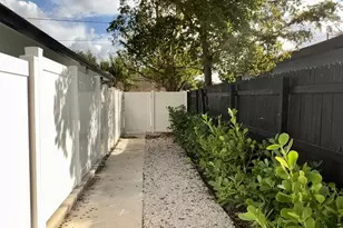 140 SW 5th Ave, Delray Beach, FL 33444 - Photo 21