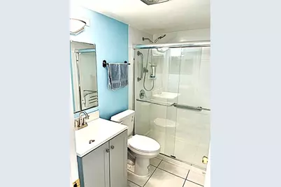 110 Markham F #110, Deerfield Beach, FL 33442 - Photo 15
