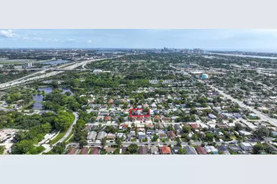 1000 W Lakewood Road, West Palm Beach, FL 33405 - Photo 3
