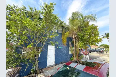 1000 W Lakewood Road, West Palm Beach, FL 33405 - Photo 11