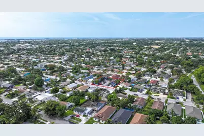 1000 W Lakewood Road, West Palm Beach, FL 33405 - Photo 1