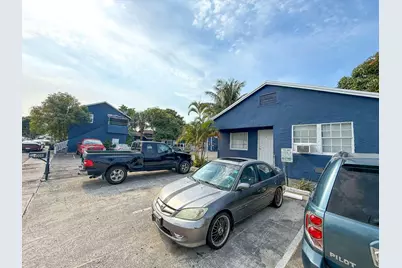 1000 W Lakewood Road, West Palm Beach, FL 33405 - Photo 7