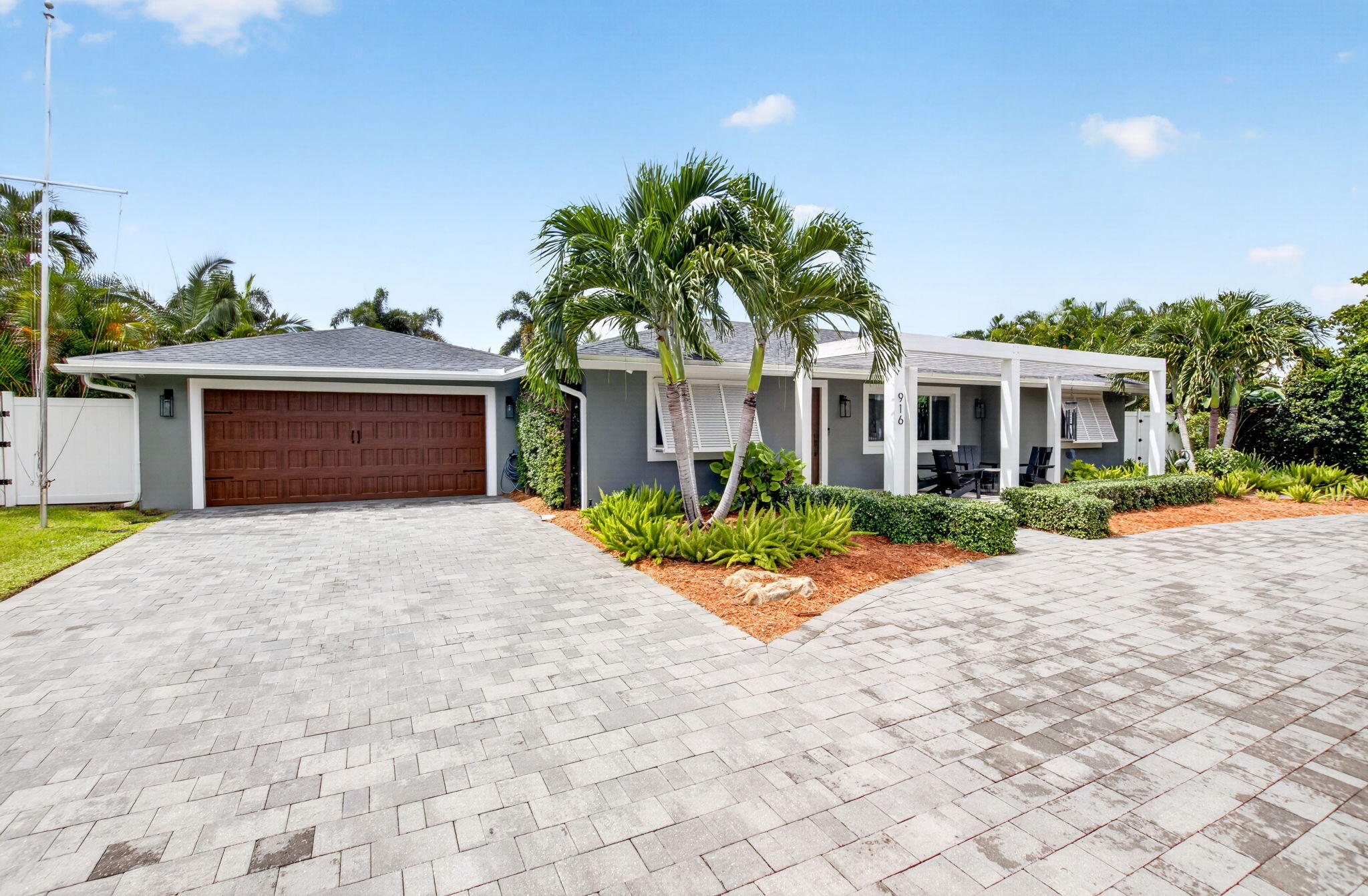916 SW 36th Ct - 916 SW 36th Ct, Boynton Beach, FL 33435 Luxury Property | Jose Angel Pina