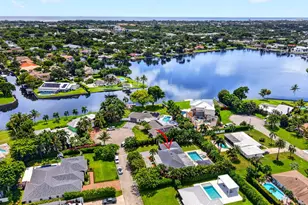 916 SW 36th Ct, Boynton Beach, FL 33435 - Photo 73