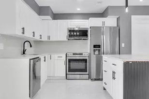 915 SW 3rd St, Boynton Beach, FL 33435 - Photo 5